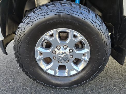 Used 2022 RAM 2500 Laramie image 13