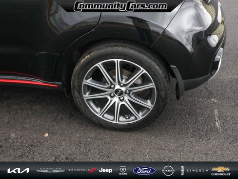 Used 2018 Kia Soul ! w/ Tech Package image 3