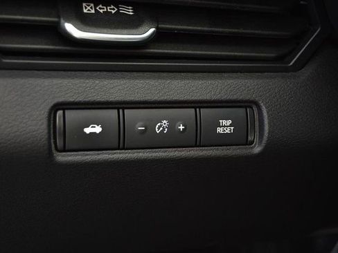 Used 2024 Nissan Altima 2.5 SR image 10