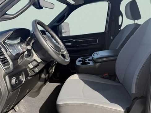 Used 2024 RAM 2500 Big Horn w/ Bed Utility Group image 11