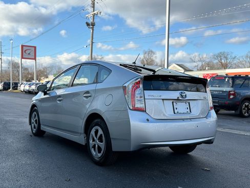Used 2012 Toyota Prius Two image 3