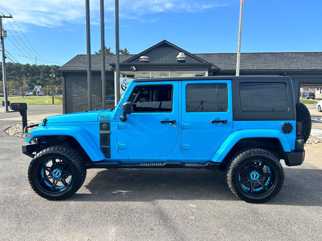 Used 2017 Jeep Wrangler Unlimited Sport AWD/4WD image 6