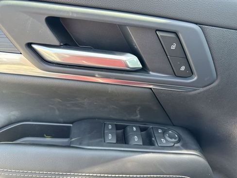 New 2026 GMC Terrain Elevation w/ Elevation Premium Package FWD image 13