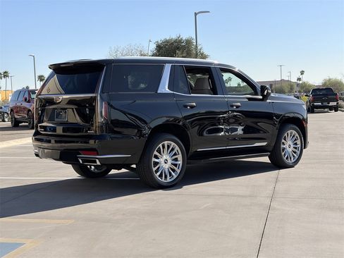 Certified 2023 Cadillac Escalade Premium Luxury w/ Performance Package image 5