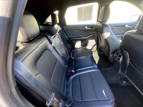 Used 2025 Ford Escape ST-Line AWD/4WD image 24