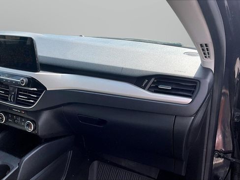 Used 2021 Ford Escape SE FWD image 21