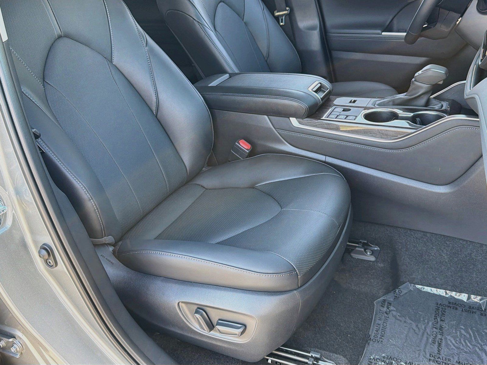 Used 2026 Toyota Highlander Limited AWD/4WD image 15