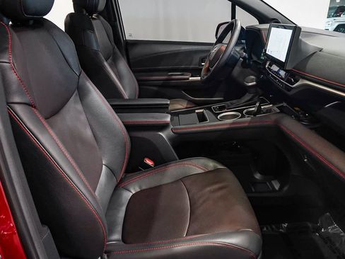 Used 2025 Toyota Sienna XSE image 19