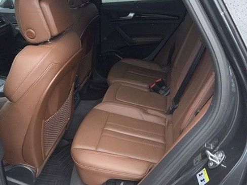 Used 2019 Audi Q5 2.0T Premium Plus w/ Premium Plus Package image 5