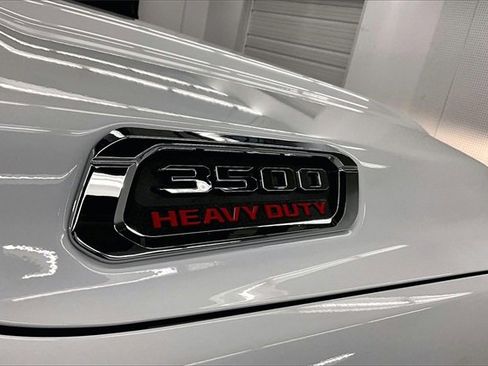 Used 2024 RAM 3500 Big Horn image 33