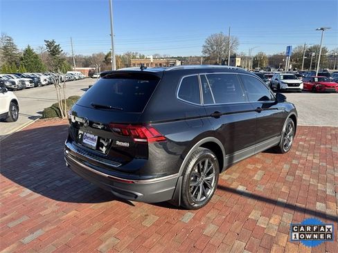 Used 2024 Volkswagen Tiguan SE image 36
