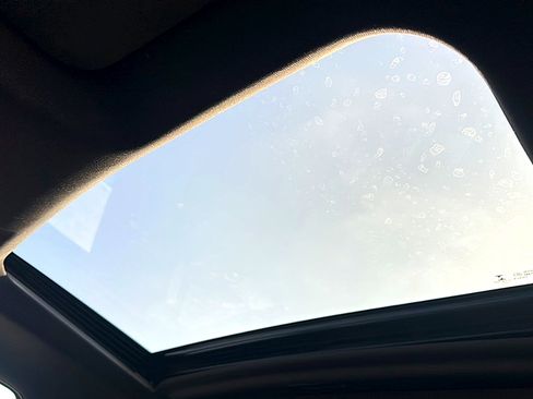 Used 2022 GMC Sierra 1500 SLT image 36