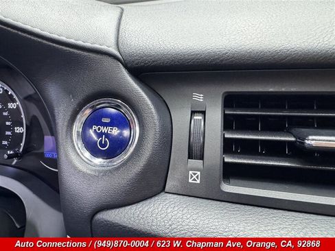 Used 2013 Lexus CT 200h FWD image 18