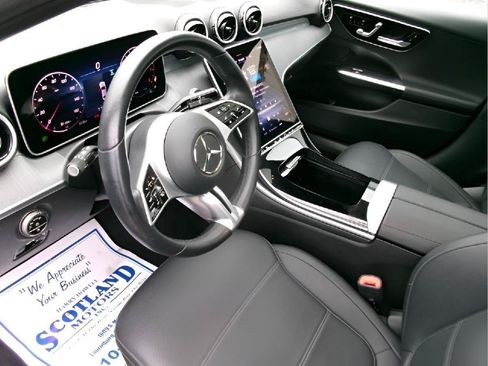 Used 2025 Mercedes-Benz C 300 Sedan image 13