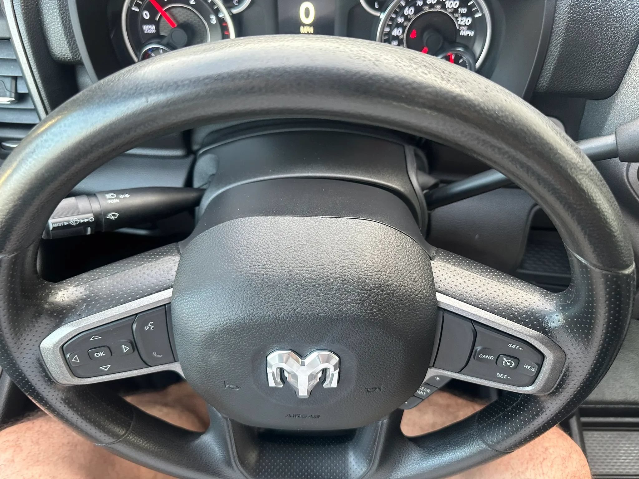 Used 2024 RAM 3500 Tradesman w/ Chrome Appearance Group AWD/4WD image 37