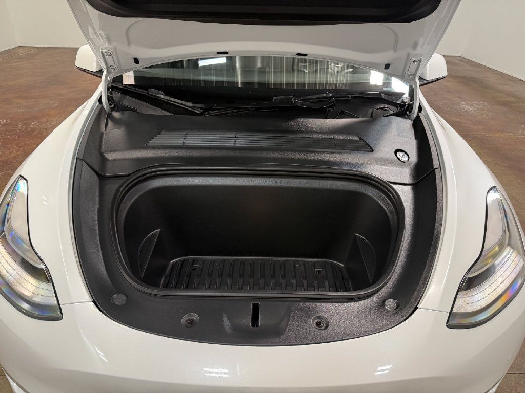 Used 2021 Tesla Model Y Long Range AWD/4WD image 84