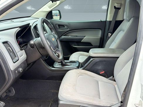 Used 2020 Chevrolet Colorado W/T w/ WT Convenience Package RWD image 5