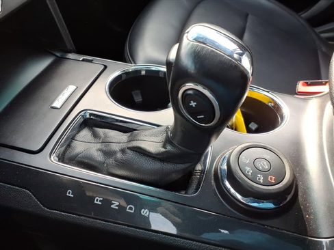 Certified 2019 Ford Explorer XLT w/ Equipment Group 202A image 21