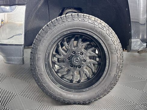 Used 2017 Chevrolet Silverado 1500 LT w/ All Star Edition image 32