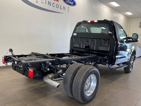 New 2025 Ford F350 XL w/ XL Chrome Package image 7