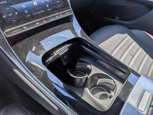 Certified 2025 Mercedes-Benz GLC 300 4MATIC image 11