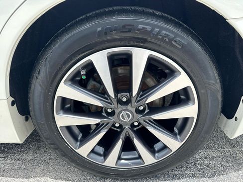 Used 2017 Nissan Altima 2.5 SV FWD image 38