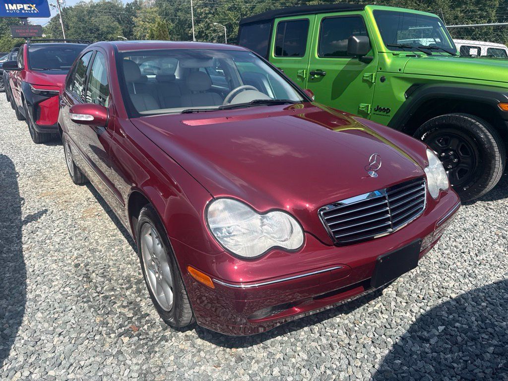 Used 2004 Mercedes-Benz C 320 Sedan image 2