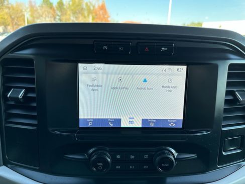 Used 2021 Ford F150 XLT image 12