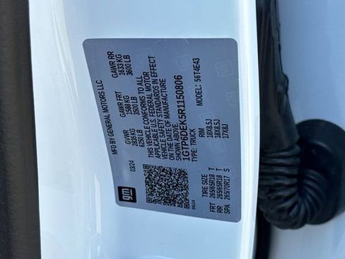 Used 2024 GMC Canyon AT4 w/ AT4 Premium Package image 57