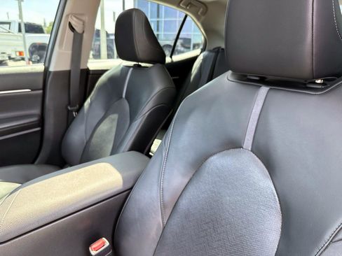 Used 2022 Toyota Camry XLE FWD image 21
