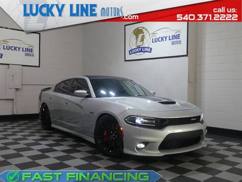 Used 2019 Dodge Charger Scat Pack w/ Daytona Edition Group RWD image 1
