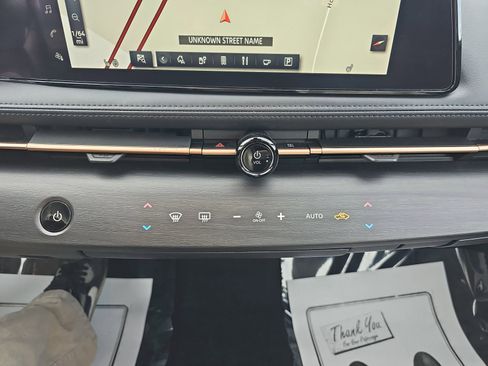 Used 2023 Nissan Ariya FWD image 24