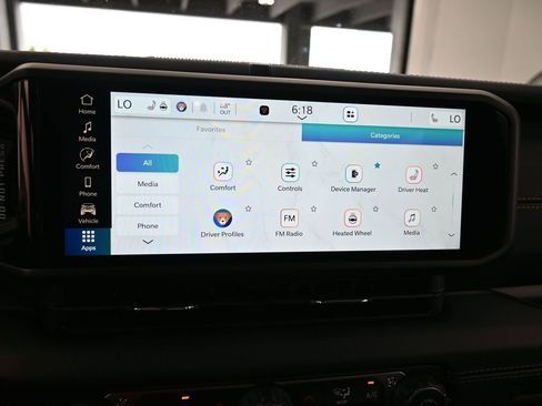 Used 2024 Jeep Gladiator Sport w/ Premium Package image 20