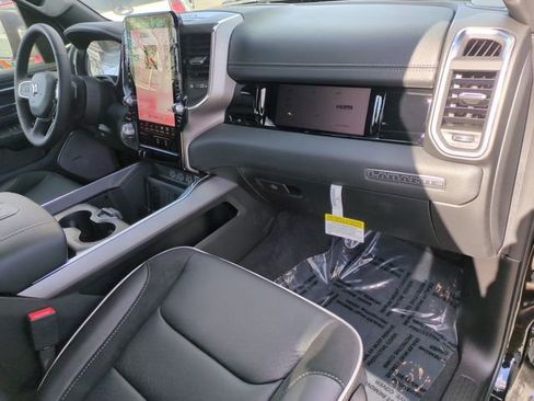 New 2026 RAM 1500 Laramie AWD/4WD image 31