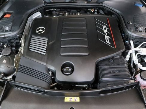 Used 2022 Mercedes-Benz AMG GT 43 w/ Driver Assistance Package image 33