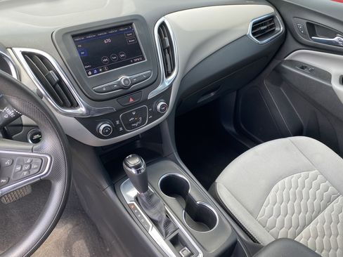 Used 2020 Chevrolet Equinox LS image 13