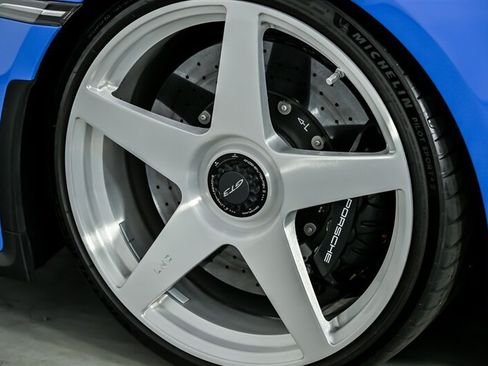 Used 2022 Porsche 911 GT3 RWD image 16
