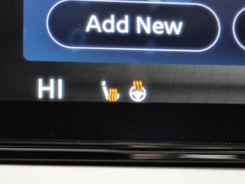 Used 2023 Nissan Ariya AWD image 30