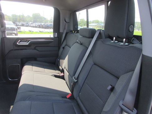 New 2026 GMC Sierra 2500 SLE w/ SLE Value Package; AWD/4WD image 14