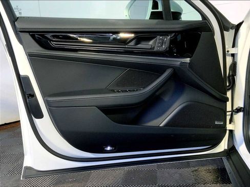 New 2026 Porsche Panamera 4 AWD/4WD image 20
