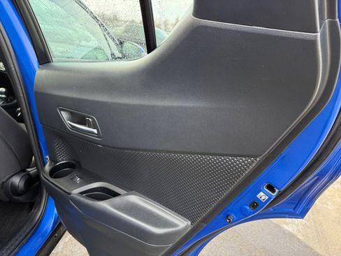 Used 2018 Toyota C-HR XLE image 26