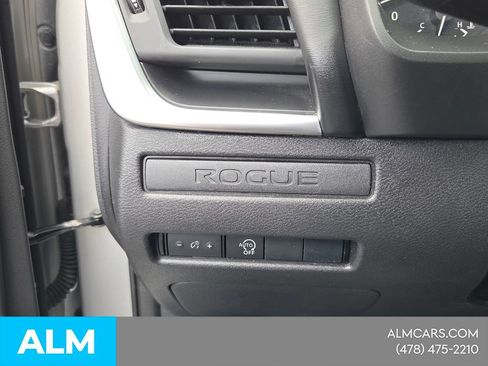 Used 2024 Nissan Rogue S FWD image 26