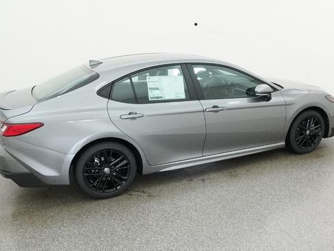 New 2026 Toyota Camry SE FWD image 31