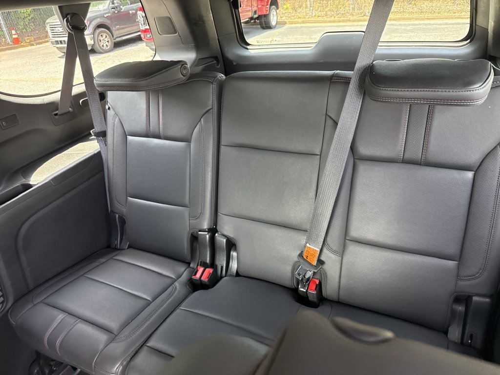 Used 2024 Chevrolet Suburban RST w/ Luxury Package AWD/4WD image 24