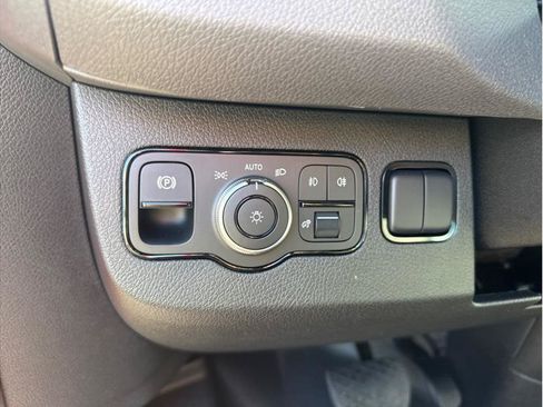 Used 2024 Mercedes-Benz Sprinter 2500 image 16