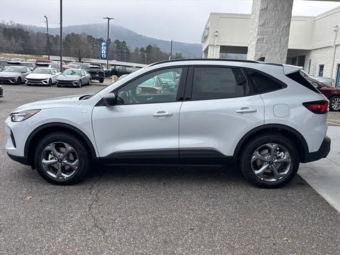 New 2026 Ford Escape ST-Line w/ Tech Pack #1 AWD/4WD image 24