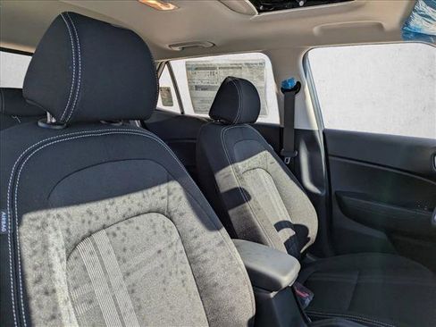 New 2026 Hyundai Venue SEL image 20