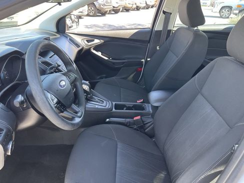 Used 2017 Ford Focus SE image 18