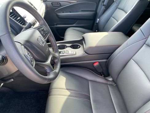Certified 2025 Honda Ridgeline TrailSport image 11