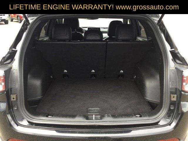 Used 2024 Jeep Compass Latitude AWD/4WD image 8